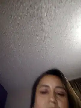 Snapshot of silvana_queen07 chatting on 21, 11, 2025 silvana queen07 online show from 21, 11, 2025