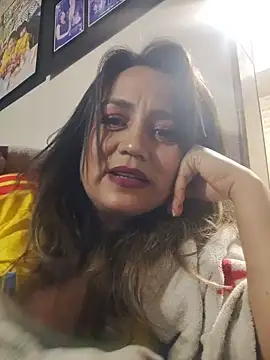 Snapshot of silvana_queen07 chatting on 4, 7, 2026 silvana queen07 online show from 4, 7, 2026