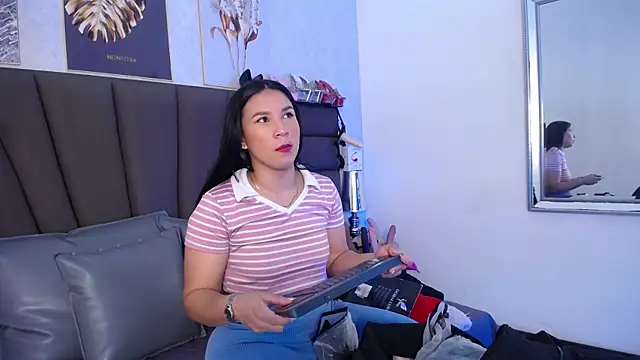 Snapshot of Sofi_Perez_ chatting on 19, 5, 2026 Sofi Perez online show from 19, 5, 2026