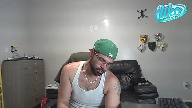 Snapshot of Zander823 chatting on 14, 5, 2026 Zander823 online show from 14, 5, 2026