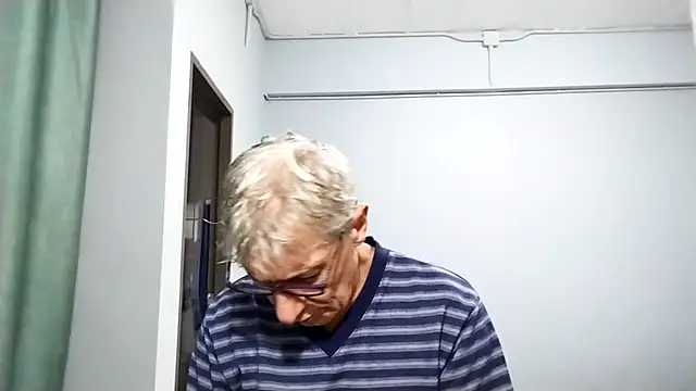 BIGUNCUTHARDCOCK online show from 16, 9, 2025