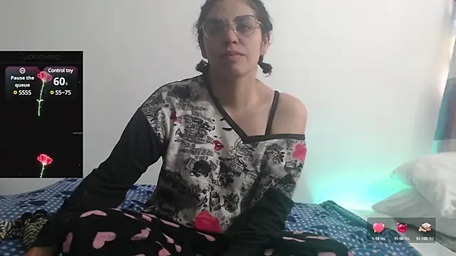 Snapshot of Anne_purple chatting on 23, 1, 2025 Anne purple online show from 23, 1, 2025