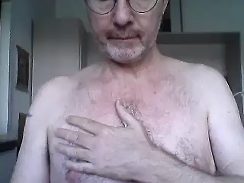 Snapshot of Lolodamour72 chatting on 31, 3, 2026 Lolodamour72 online show from 31, 3, 2026
