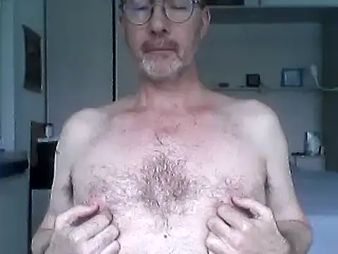 Snapshot of Lolodamour72 chatting on 14, 5, 2026 Lolodamour72 online show from 14, 5, 2026