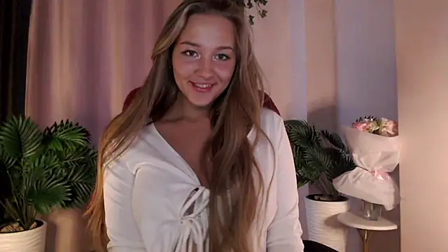 Snapshot of Milk_Bunny chatting on 5, 2, 2025 Milk Bunny online show from 5, 2, 2025