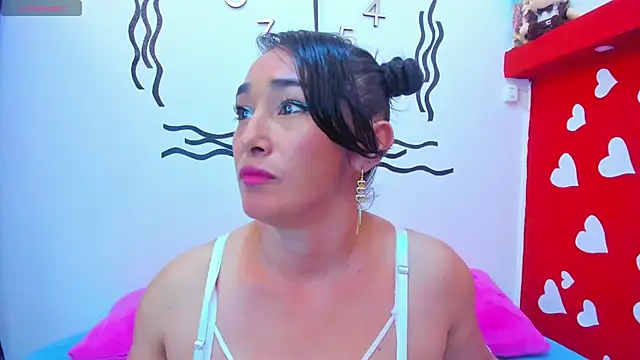 charlotte-11 online show from 21, 3, 2025