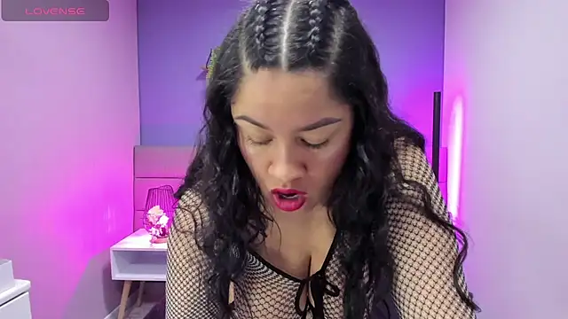 Alicebrooks  online show from 30, 12, 2024