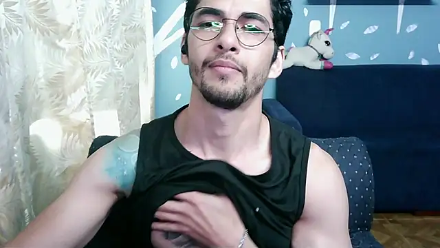 Snapshot of ponzothc chatting on 4, 11, 2025 ponzothc online show from 4, 11, 2025