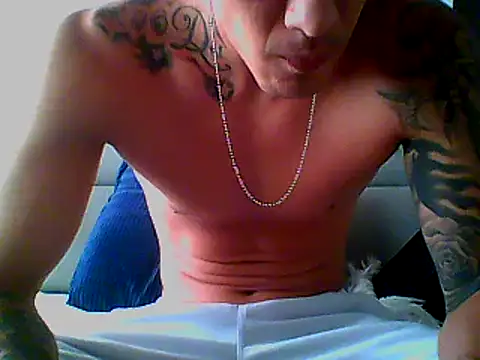 Skater29xx2 online show from 8, 2, 2025