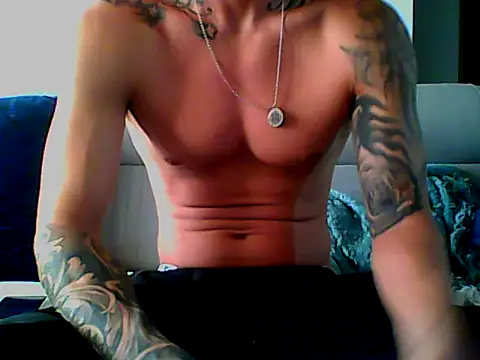 Skater29xx2 online show from 11, 2, 2025