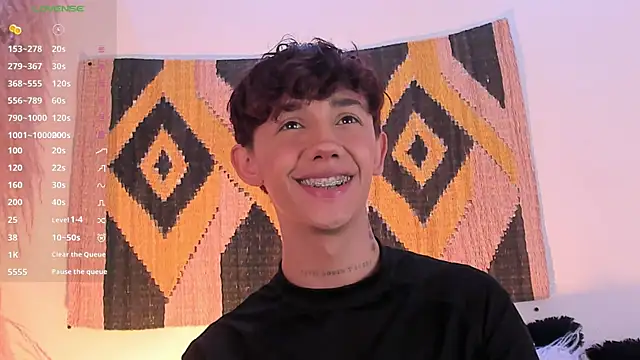 Tomy Rox online show from 4, 3, 2025