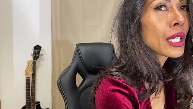 TheWildMiu online show from 24, 2, 2025