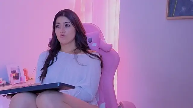 Snapshot of ChanellGV chatting on 26, 11, 2025 ChanellGV online show from 26, 11, 2025