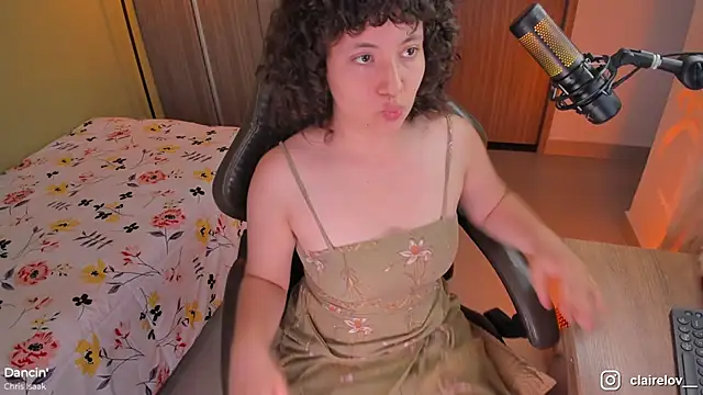 Snapshot of orchide_ chatting on 10, 1, 2026 orchide online show from 10, 1, 2026