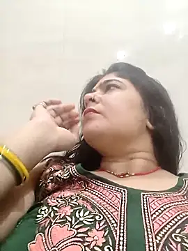 Snapshot of Husnpari20 chatting on 24, 11, 2025 Husnpari20 online show from 24, 11, 2025