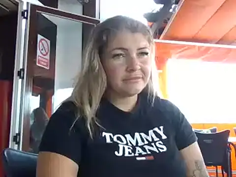 Snapshot of GabyHofstede chatting on 19, 3, 2025 GabyHofstede online show from 19, 3, 2025