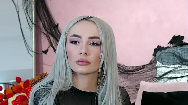 Snapshot of FrancescaMcGray chatting on 1, 11, 2025 FrancescaMcGray online show from 1, 11, 2025