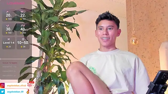 Snapshot of Angel_esteban_fx chatting on 8, 2, 2025 Angel esteban fx online show from 8, 2, 2025
