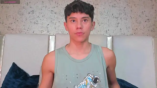 Snapshot of Angel_esteban_fx chatting on 1, 3, 2025 Angel esteban fx online show from 1, 3, 2025