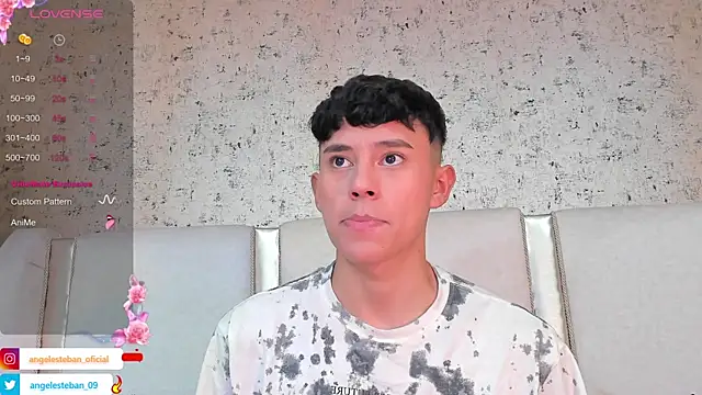 Snapshot of Angel_esteban_fx chatting on 5, 3, 2025 Angel esteban fx online show from 5, 3, 2025