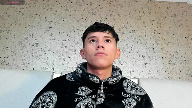 Snapshot of Angel_esteban_fx chatting on 8, 3, 2025 Angel esteban fx online show from 8, 3, 2025