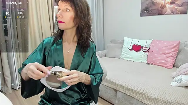 Snapshot of Adele_Rimm chatting on 5, 4, 2026 Adele Rimm online show from 5, 4, 2026