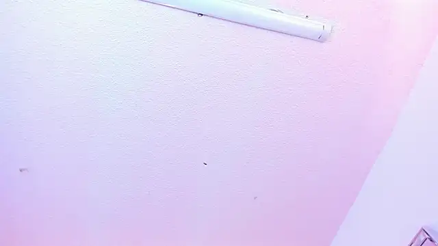 Red lady online show from 18, 1, 2025