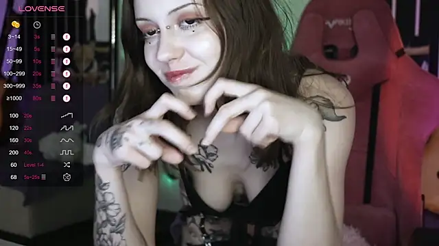 prettybones online show from 25, 12, 2024