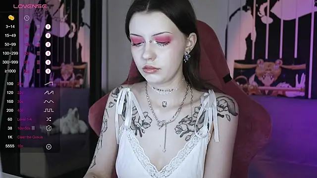 prettybones online show from 2, 1, 2025