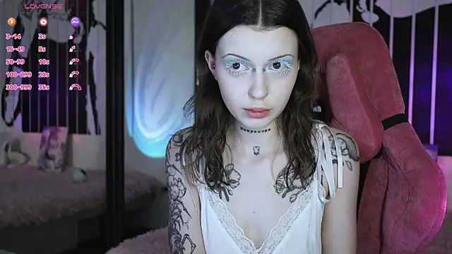 prettybones online show from 16, 2, 2025