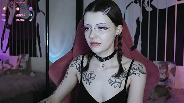 prettybones online show from 27, 2, 2025