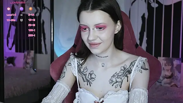 prettybones online show from 8, 3, 2025