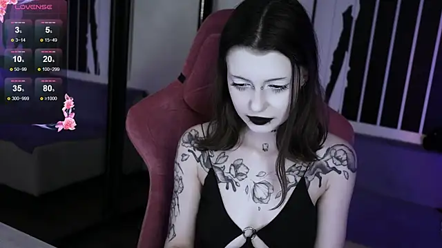 prettybones online show from 21, 10, 2025