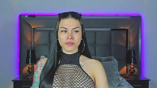 Snapshot of Emmilysantibanez chatting on 4, 1, 2025 Emmilysantibanez online show from 4, 1, 2025