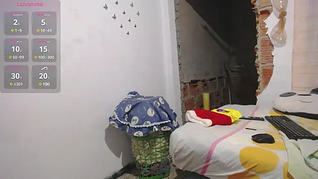 Snapshot of Stepmom_slut_50 chatting on 24, 12, 2024 Stepmom slut 50 online show from 24, 12, 2024