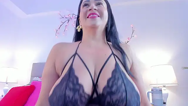 Snapshot of sophie-newton chatting on 29, 9, 2025 sophie-newton online show from 29, 9, 2025