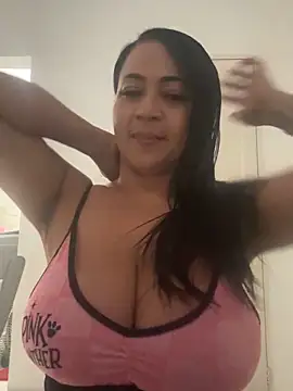 Snapshot of sophie-newton chatting on 30, 11, 2025 sophie-newton online show from 30, 11, 2025