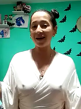 emilypoppy3 online show from 18, 2, 2025