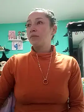 emilypoppy3 online show from 5, 3, 2025