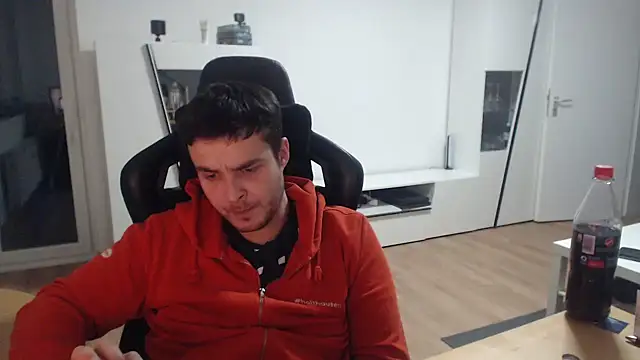 SharkLuigi online show from 6, 12, 2024