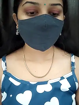 Snapshot of Angleannie chatting on 23, 12, 2025 Angleannie online show from 23, 12, 2025