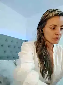 Snapshot of sweetfantasyy69 chatting on 10, 12, 2024 sweetfantasyy69 online show from 10, 12, 2024