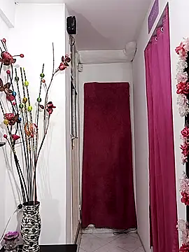 Snapshot of sweetfantasyy69 chatting on 27, 2, 2026 sweetfantasyy69 online show from 27, 2, 2026