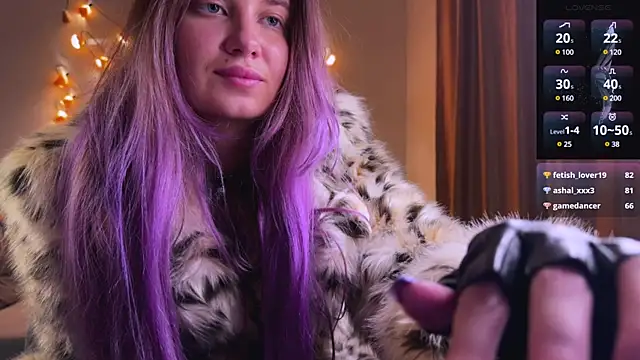 Femdom Lola online show from 31, 12, 2024