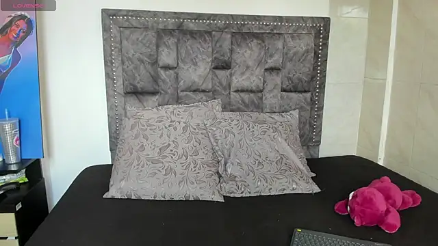 Snapshot of CandyRoxx1_ chatting on 6, 5, 2026 CandyRoxx1 online show from 6, 5, 2026