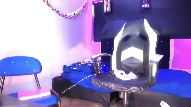 rosedewitt online show from 30, 1, 2025