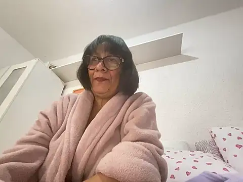 Snapshot of sweeviolet chatting on 1, 5, 2026 sweeviolet online show from 1, 5, 2026