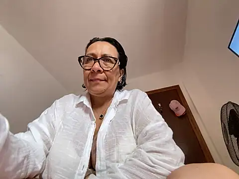 Snapshot of sweeviolet chatting on 10, 5, 2026 sweeviolet online show from 10, 5, 2026