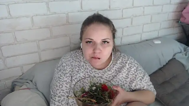 Crazyy girl  online show from 24, 2, 2026