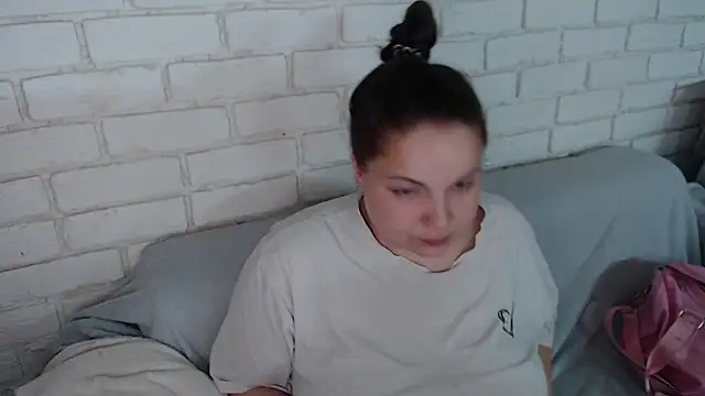 Snapshot of Crazyy_girl_ chatting on 24, 5, 2026 Crazyy girl online show from 24, 5, 2026